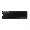Samsung 9100 PRO è un bSSD M.2 NVMe/b da b4TB/b con bPCIe 5.0/b e dissipatore integrato. Offre velocità di trasferimento eccezio